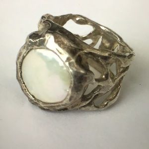 Sterling silver mother of pearl ring